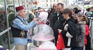 Gaziosmanpaşalı çocukların "23 Nisan" coşkusu