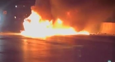 İki aracın alevlere teslim olduğu kazada 1 ölü, 3 yaralı