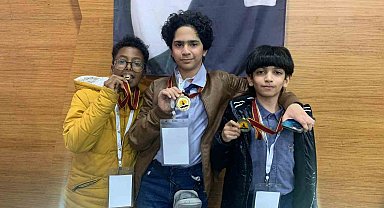 İlkokul ve lise öğrencilerinin "World Scholar's Cup" başarısı