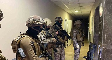 İstanbul merkezli 18 ilde siber dolandırıcılık operasyonu: 153 kişi gözaltında