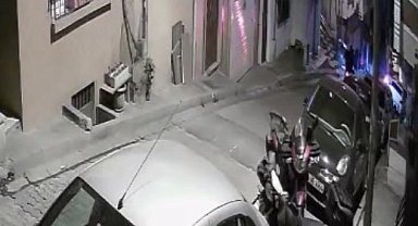 İstanbul'da bakkala silahlı saldırı kamerada: Motosikletle gelip kurşun yağdırdılar