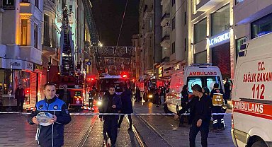 İstiklal Caddesi'nde otelde yangın paniği: Mahsur kalanları itfaiye ekipleri kurtardı