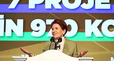 İYİ Parti Genel Başkanı Akşener: "Çılgın projelerin yapılma nedeni harama el uzatmak"