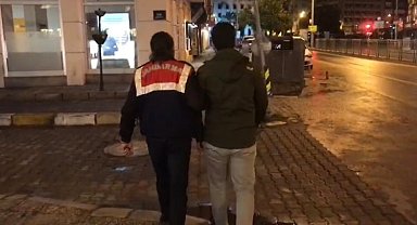 İzmir merkezli 10 ilde FETÖ operasyonu: 5 tutuklama