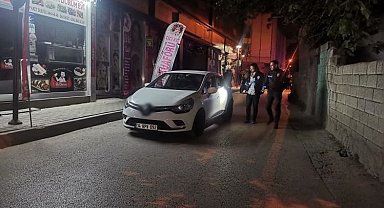 İzmir'de otomobile silahlı saldırı: 1 ölü