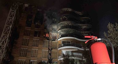 Folkart Sitesi Yangını 7 Saatin Ardından Kontrol Altına Alındı