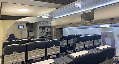 İzmir'in ilk gerçek uçak kesiti sınıfında uygulamalı eğitim başladı