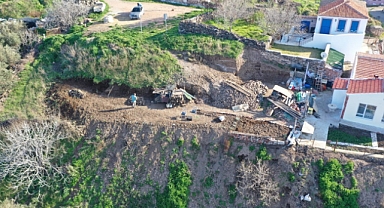 Kaçak Ev Ve Kaçak Kazı Yapan Adam Kanun Tanımıyor   