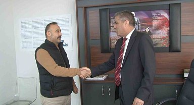 Kadıköy'de taksiciden örnek davranış: 1 milyon lirayı teslim etti