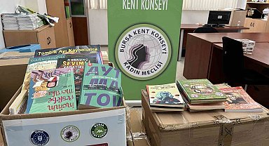 Kadın Meclisi'nden deprem bölgesindeki çocuklara kitap yardımı