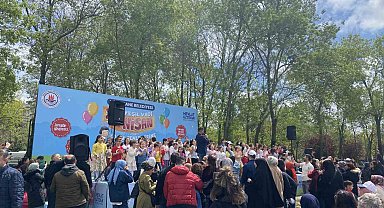 Kağıthane'de 23 Nisan Ulusal Egemenlik ve Çocuk Bayramı coşkuyla kutlandı