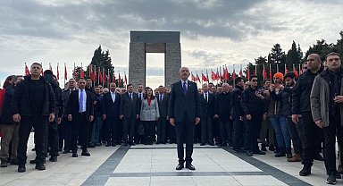 Kılıçdaroğlu, Çanakkale Şehitler Abidesi'ni ziyaret etti