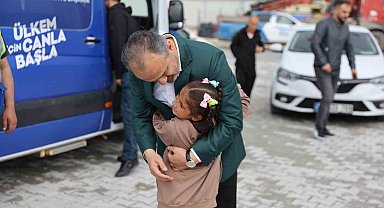 Küçük depremzedelerin bayramlık sevinci