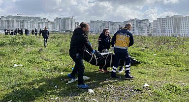 Küçükçekmece'de 21 yaşındaki genç arazide ölü bulundu