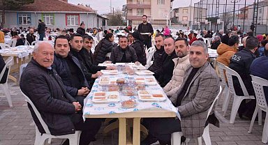 Lapseki Belediyesi'nin sokak iftarları devam ediyor