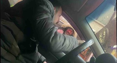 Maltepe'de değnekçi polise suçüstü yakalandı