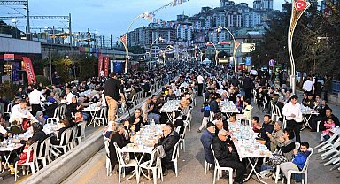 Mamaklılar dev iftar sofrasında buluştu