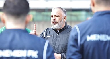 Menemen FK'da Özden Töraydın'la yollar ayrıldı