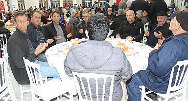 MHP ve Ülkü Ocaklarından Manyas'ta toplu iftar