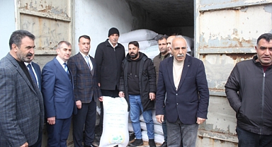 Muş’ta çiftçiye tohum desteği verildi