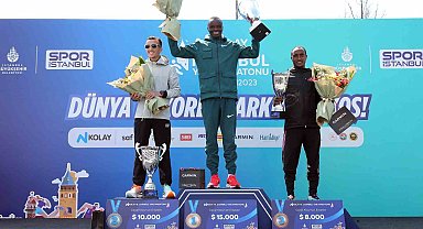 N Kolay Yarı Maratonu'nda ödüller sahiplerini buldu