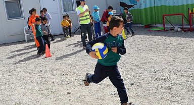 Nilüfer, Samandağ'ın acılarını hafifletiyor