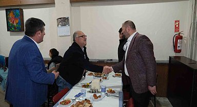 Orhaneli Belediye Başkanı Aykurt depremzedeler ile Kadir Gecesinde iftar sofrasında buluştu