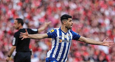 Porto deplasmanda Benfica'yı devirdi