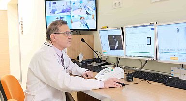 Prof. Dr. Ali Aydın Yavuz: "Spor yapan meme kanserli hastalarda ışın tedavisinin yan etkileri azalıyor"