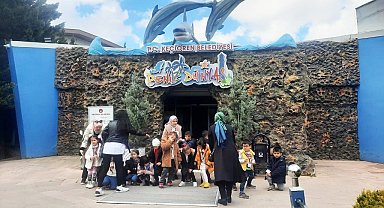 Pursaklar'dan gelen minikler Keçiören'i gezdiler