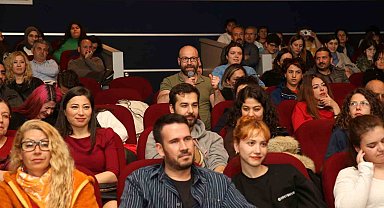 "Karanlık Gece" Nilüfer'de izleyici ile buluştu