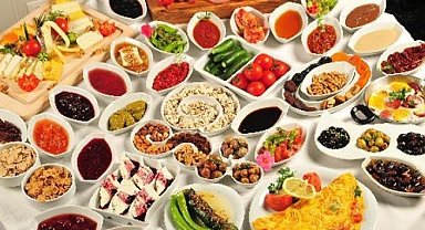 Ramazan sonrası diyetisyenden öğün uyarısı: "2 öğün devam etmeli"