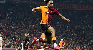 Sacha Boey bu sezon ilk gol sevincini yaşadı