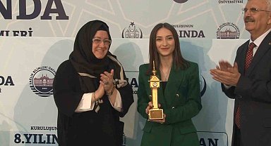 Sağlık Bilimleri Üniversitesi'nden İHA'ya Ödül