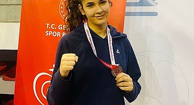 Salihlili Nisrem Uçar, kick boksta Türkiye ikincisi oldu