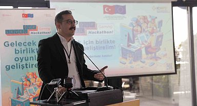 Sanayi ve Teknoloji Bakanlığı Kalkınma Ajansları Genel Müdür Yardımcısı Şimşek: "Türkiye'nin yarısı oyun oynuyor"