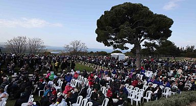 Savaşta hayatını kaybedenler Yalnız Çam Anıtı'nda anıldı