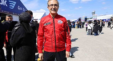 Savunma Sanayii Başkanı Demir, " TEKNOFEST'in başladığı günden bu yana özellikle Savunma Sanayii başta olmak üzere çok gelişme görüyoruz"