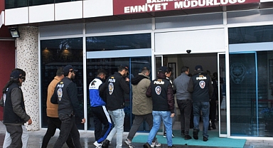  Siber Çeteye Operasyon: 16 Gözaltı   