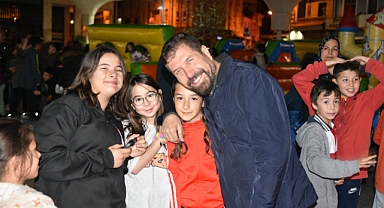 Sındırgı’da Çocuklar Mutlu