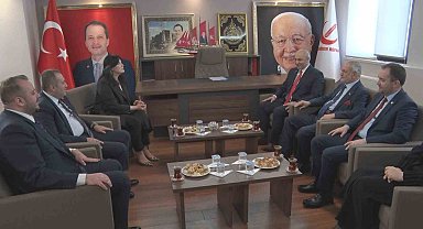 Siyasi partilerden Yeniden Refah Partisi'ne bayram ziyareti