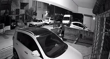 Sokakta gözüne kestitirdiği kedi kulübesini kucakladığı gibi kaçtı