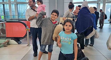 Sudan'dan tahliyeler sürüyor: 101 Türk vatandaşı daha Türkiye'ye getirildi