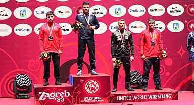 Süleyman Atlı, gümüş madalya kazandı