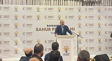 Süleyman Soylu Bayrampaşa'da düzenlenen sahur programına katıldı