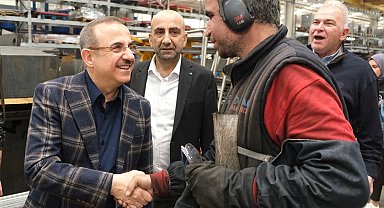 Sürekli: "Son 21 yılda İzmir'den yapılan ihracat yüzde 430'luk artış gösterdi"