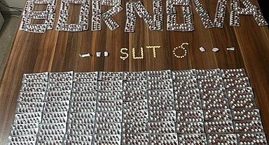 Taksici değil torbacı: Arama yapılan ticari taksiden çıkanlar şoke etti