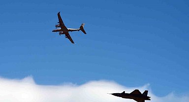 TEKNOFEST'te KIZILELMA ve AKINCI birlikte uçtu