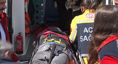 TEM Otoyolu'nda 5 araçlı zincirleme kaza: 1'i ağır 3 yaralı