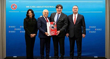 TFF, 2028 ve 2032 Avrupa Şampiyonası adaylık dosyasını UEFA'ya sundu